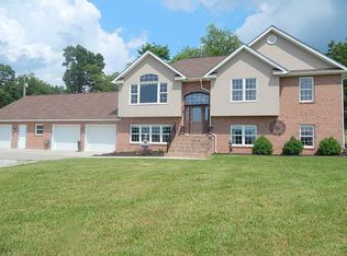 3334 White Gravel McDaniel Rd, Minford, OH