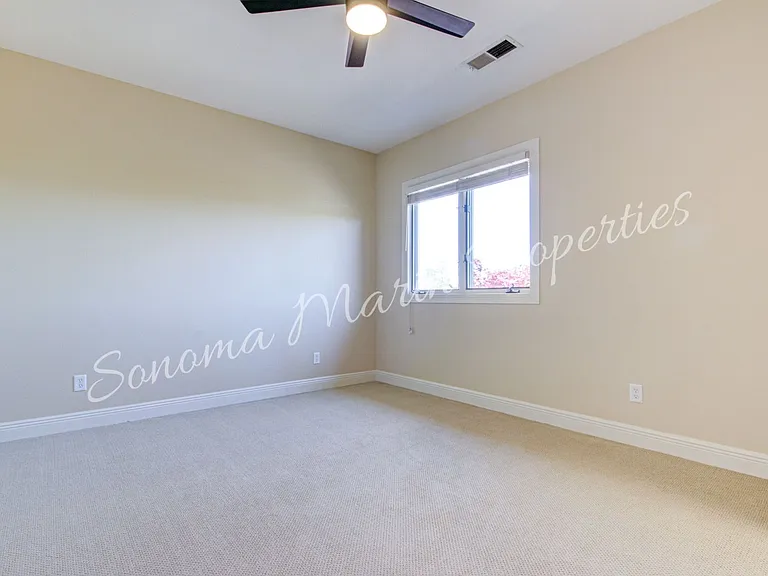 4626 Bennett View Dr — Photo 34