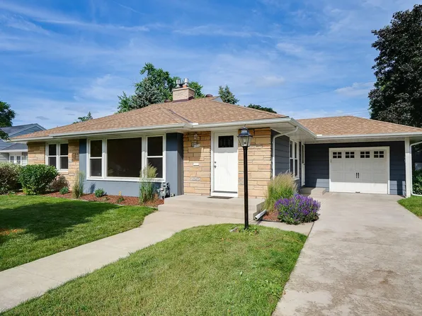 4512 Abbott Ave N, Robbinsdale, MN 55422