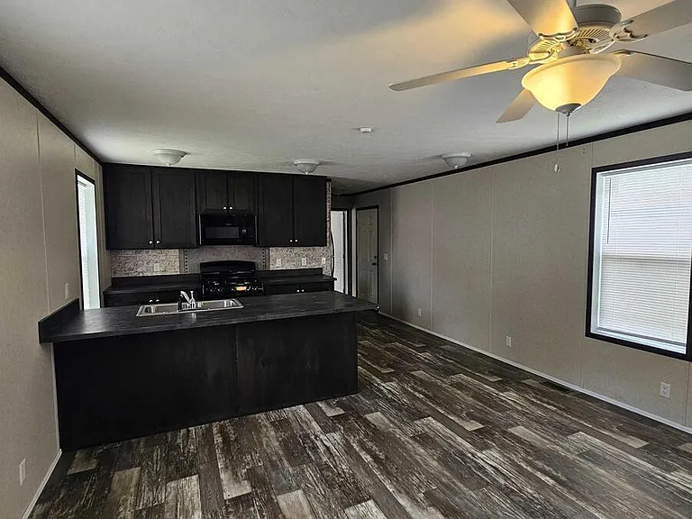 2737 W Washington Ctr #66 — Photo 3