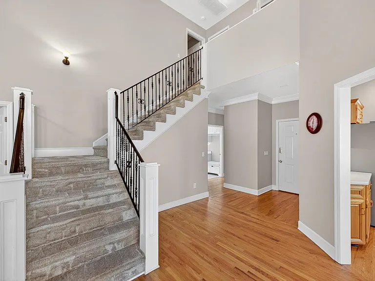 205 Club Villa Dr W — Photo 20