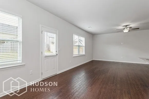 328 Paulownia Cir — Photo 17