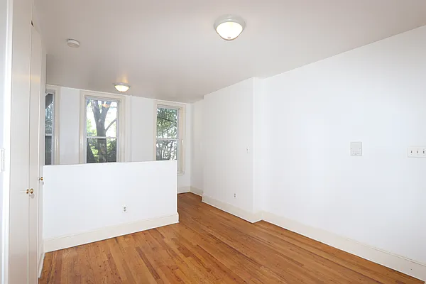 Rented by Nooklyn NYC LLC | media 23
