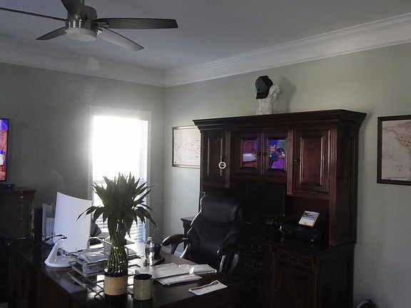 Additional Living Room