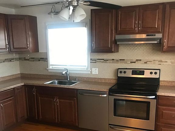 Upgraded stainless steel appliances.
