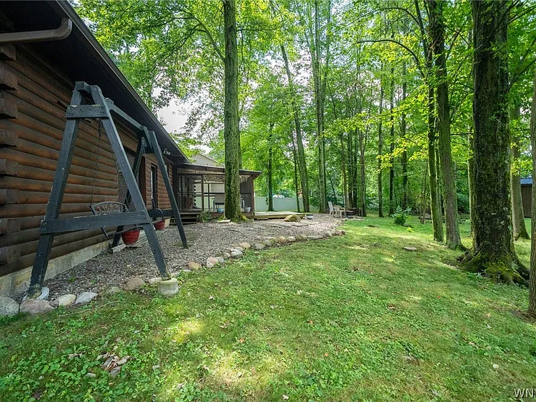8376 Cobblestone Ct — Photo 16