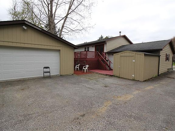 4th image of 1253 Erieview Dr
