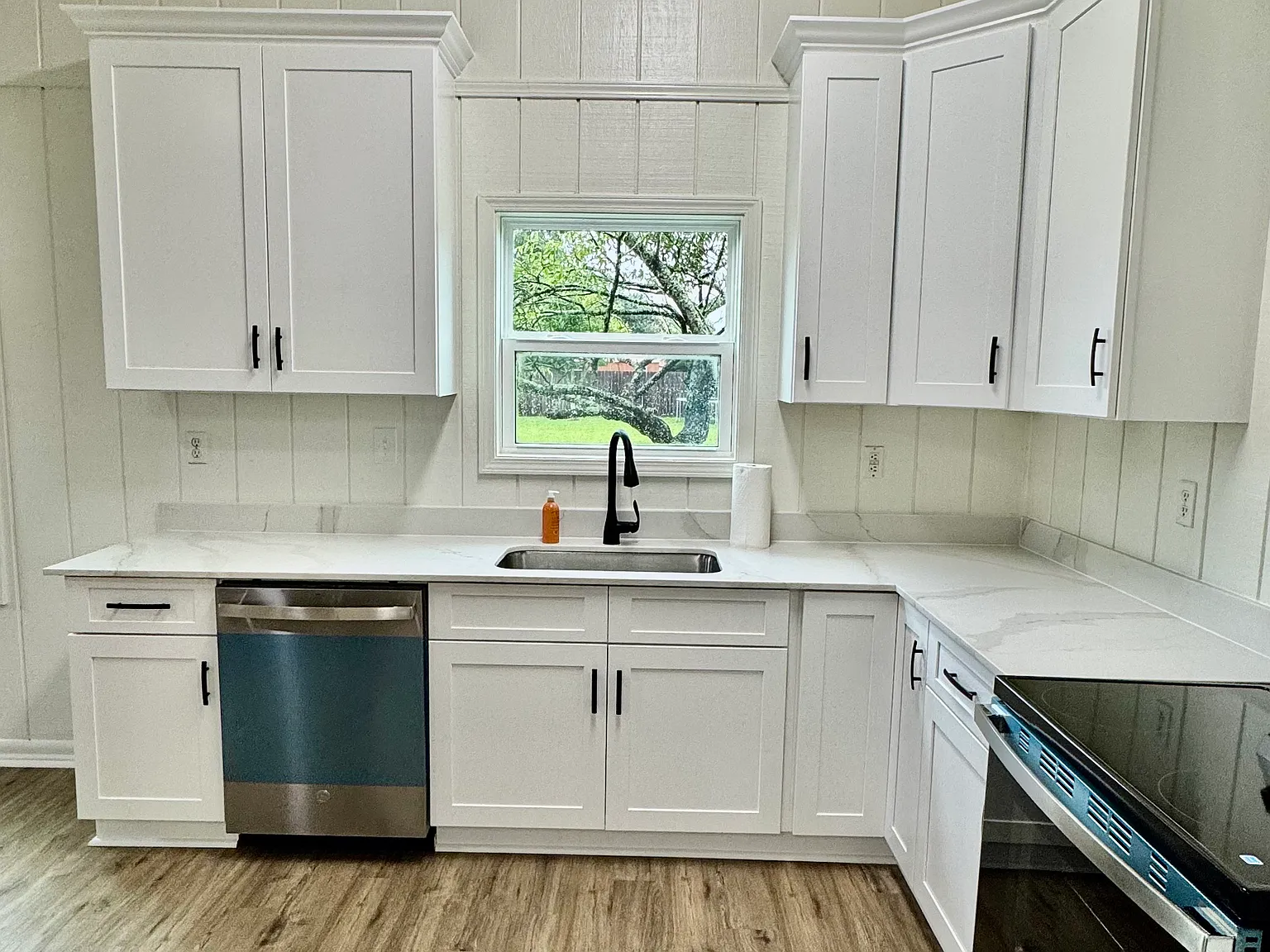 1 bed, 1200 sqft, $1,500 — Photo 3