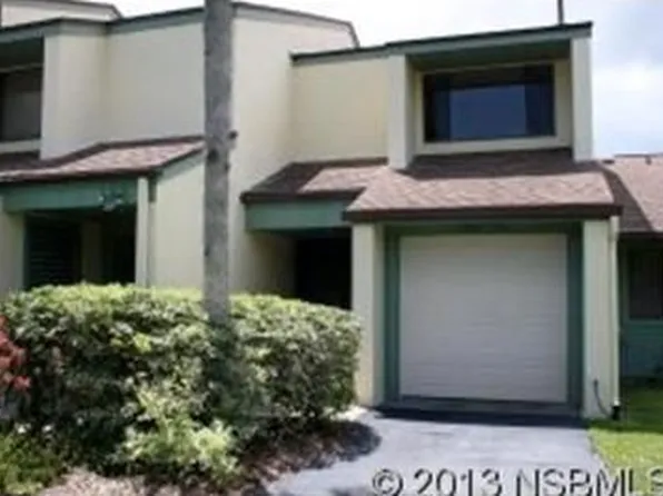 247 Club House Blvd, New Smyrna Beach, FL 32168