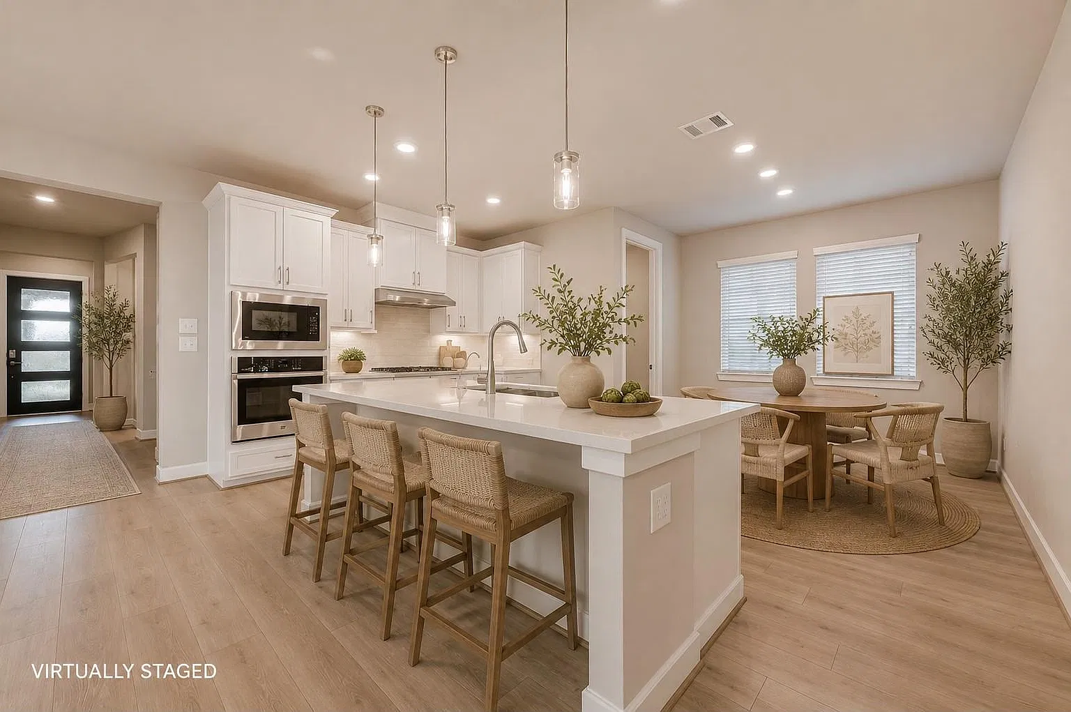 3 bed, 2.0 bath, 1800 sqft, $2,590 — Photo 4