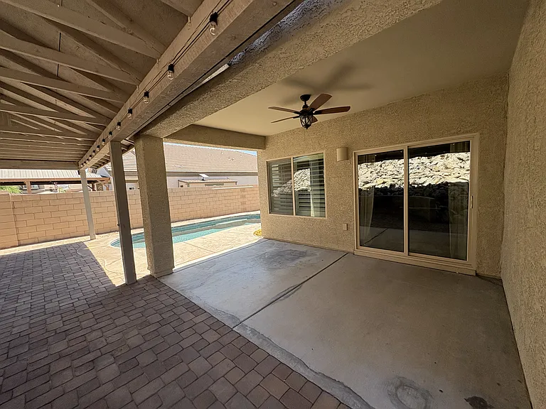 551 S Courts Redford Dr — Photo 54