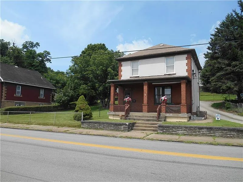 85 McKean Ave photo 1