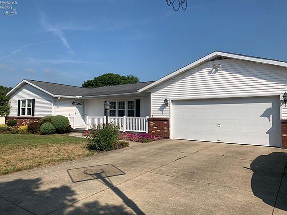 2nd image of 125 Warnecke Dr