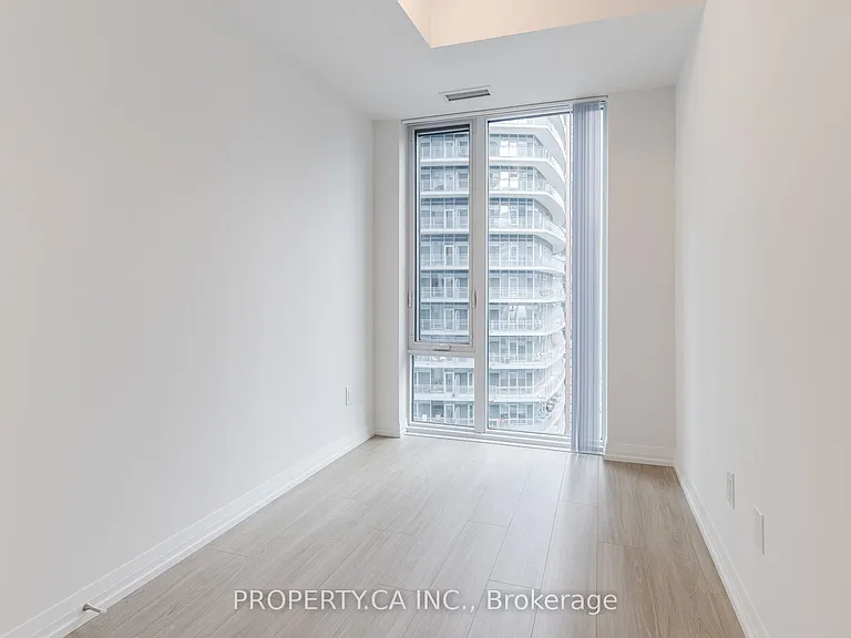 8 Widmer St #2709 — Photo 10