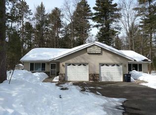 939 Rolling Ridge Rd, Eagle River, WI 54521