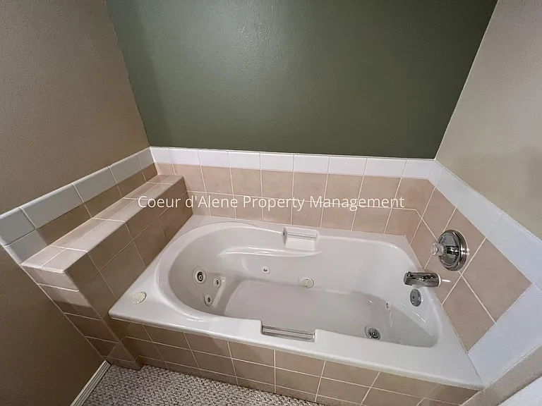 1772 E Bruce Rd — Photo 18