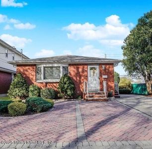109 Burnside Ave, Staten Island, NY, 10302