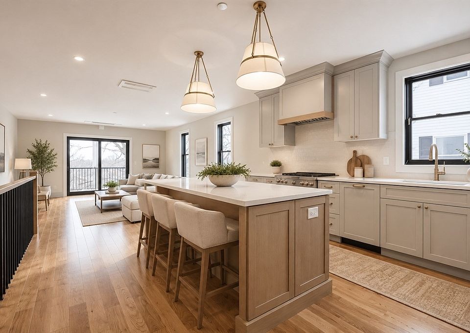 1st image of 68 Rowe St #U1