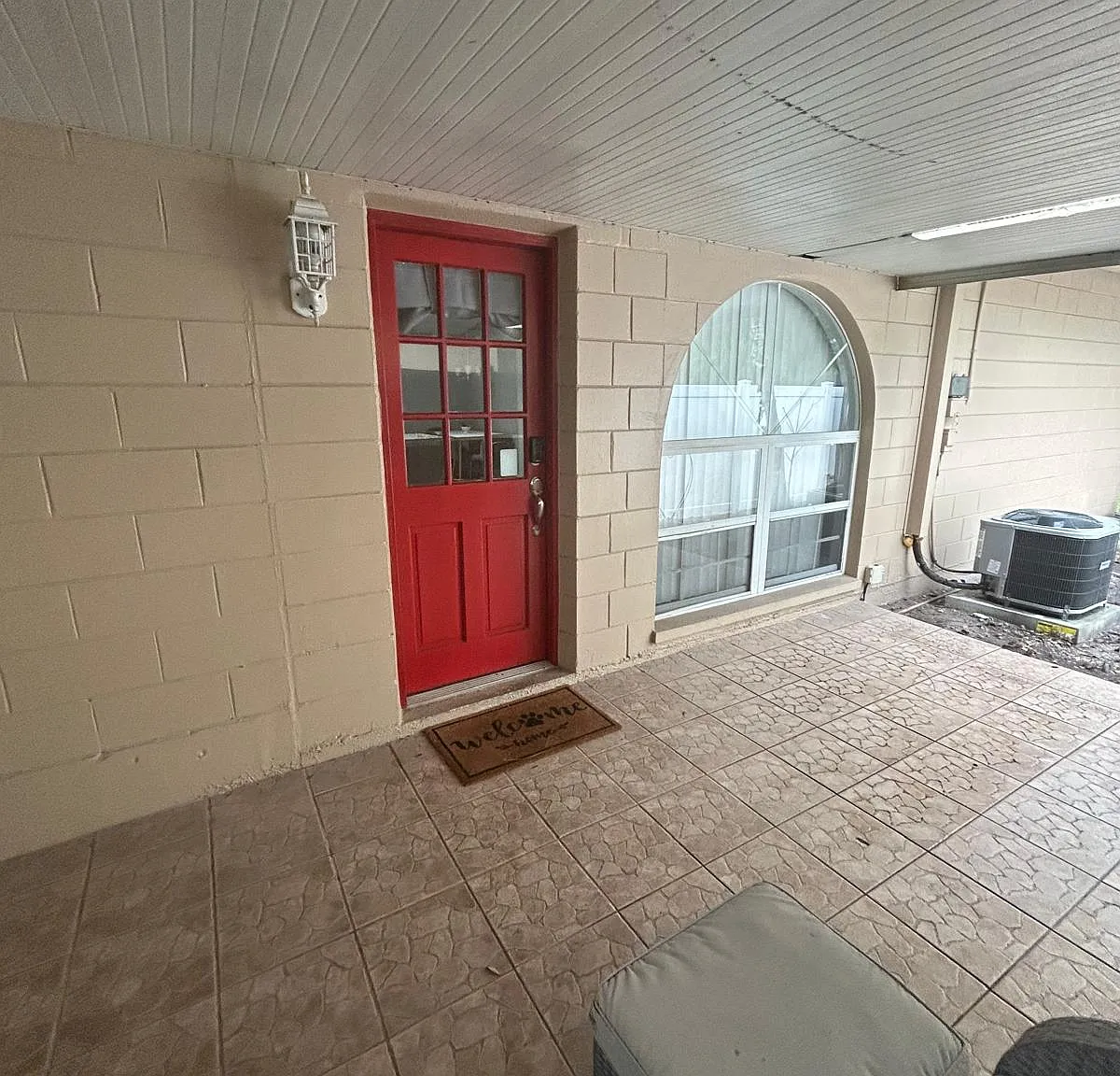 2 bed, 900 sqft, $2,000 — Photo 1
