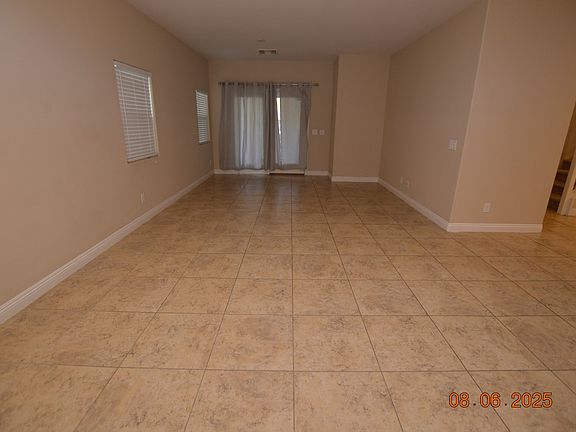 3rd image of 9598 Greensburg Ave