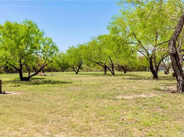 1001 S Shary Blvd, Alton, TX 78573