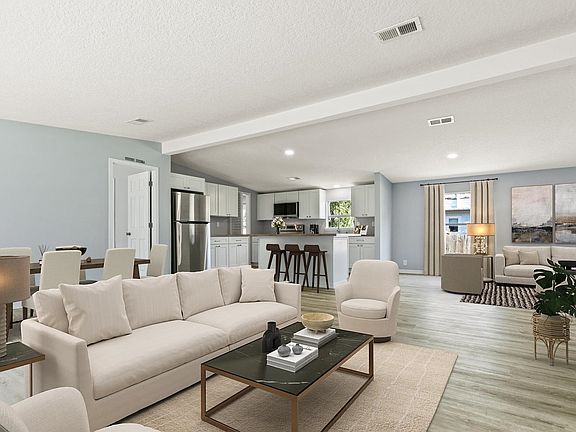 4th image of 1108 W King St