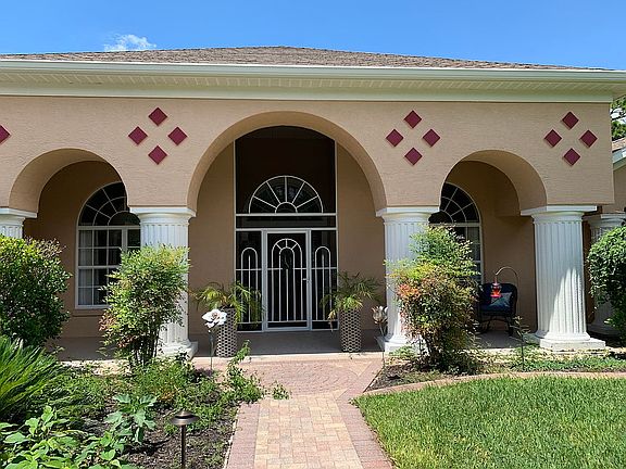 4th image of 3929 N Buckhorn Dr