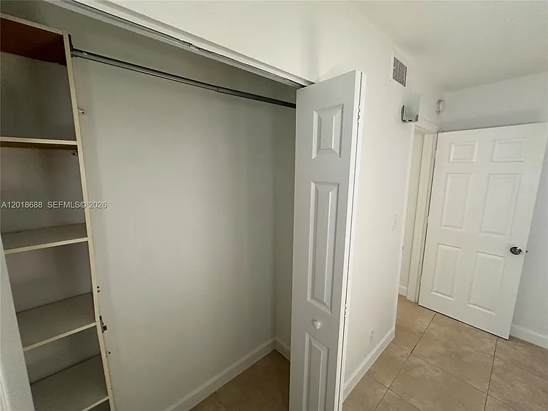 2705 NE 9th Ave #203 — Photo 23