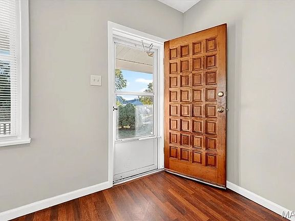 2nd image of 2301 Hudson Dr