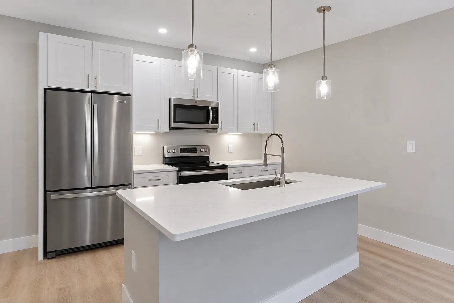 1 bed, 704 sqft, $2,950 — Photo 2