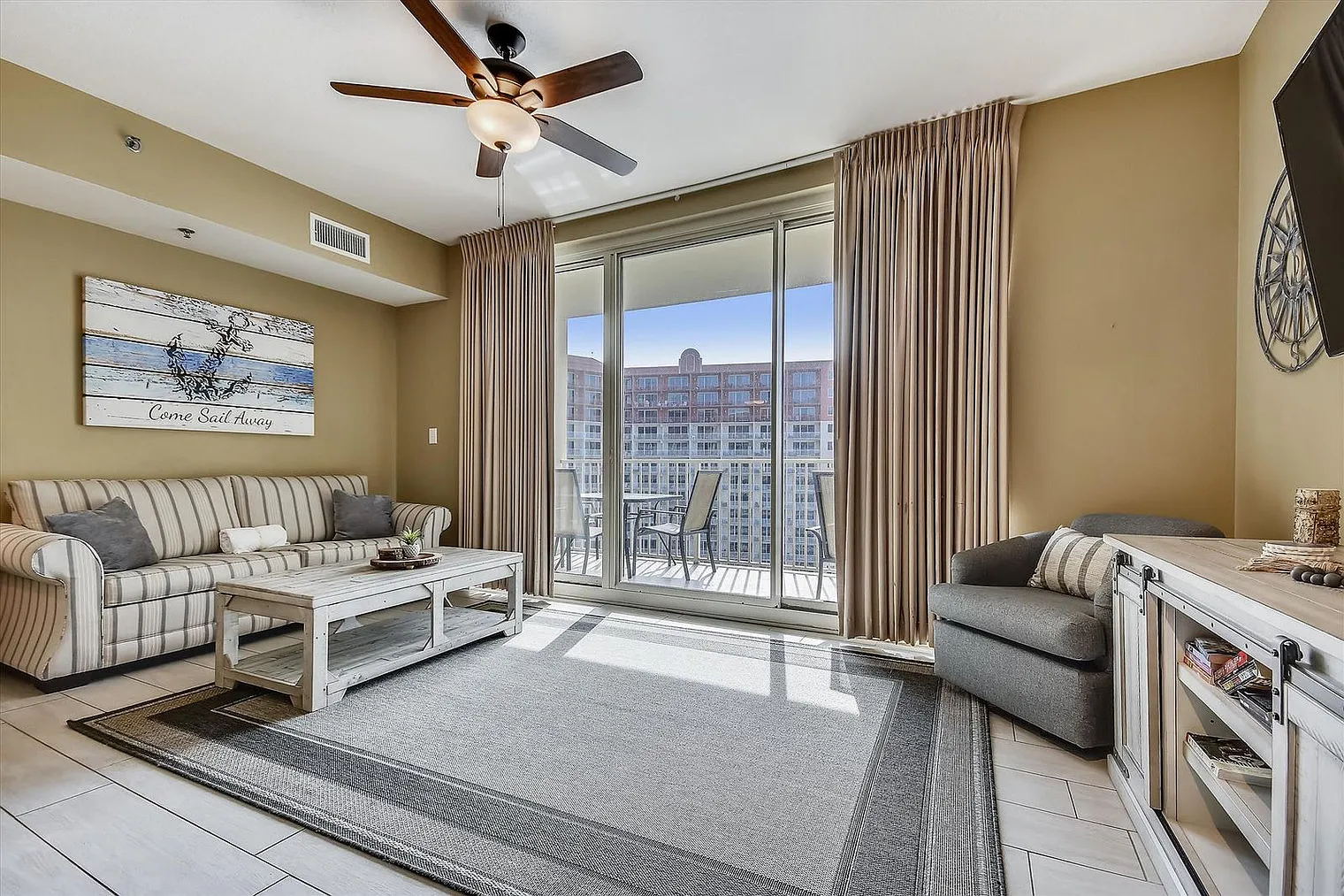 2 bed, 3.0 bath, 1280 sqft, $3,299 — Photo 1