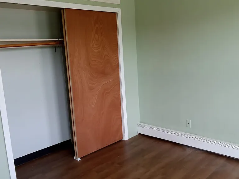 127 Franklin Ave #2 — Photo 7