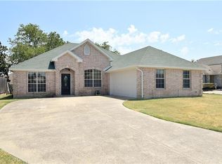 2702 Larkspur Ln, Rowlett, TX 75089