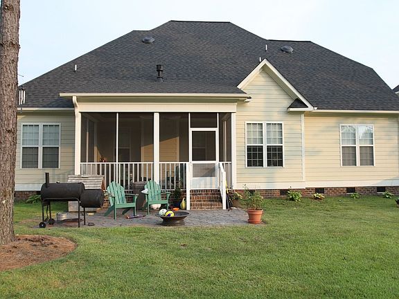 Screen porch and patio
