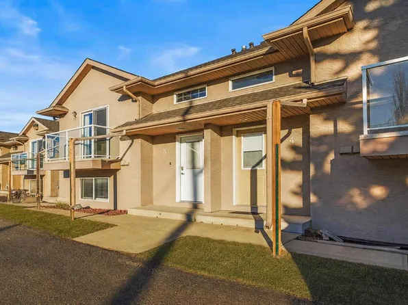 4626 W 44th St #5, Sylvan Lake, AB T4S 1W7