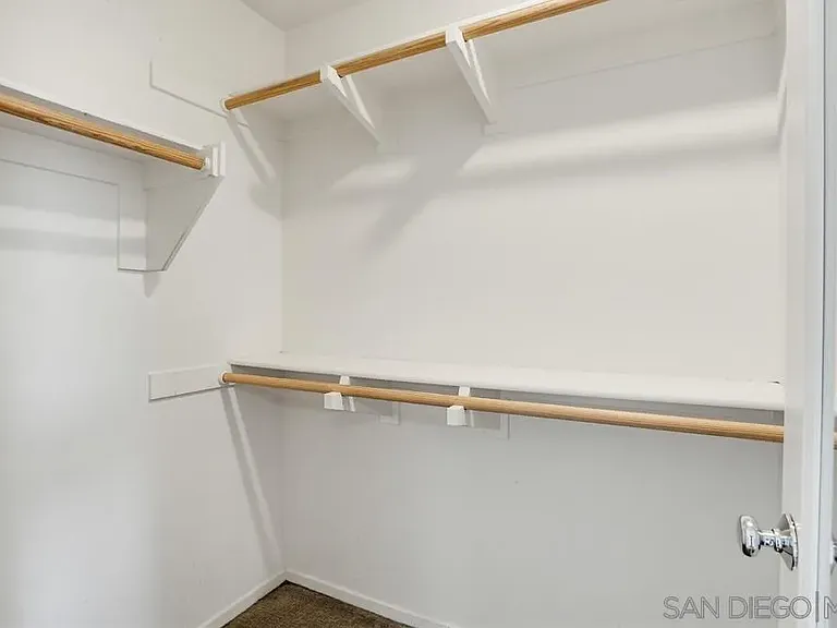 329 Antoni Gln #1404 — Photo 20