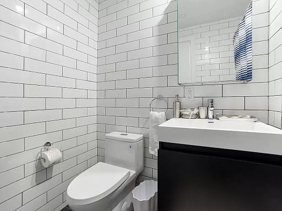 5th image of 814 Amsterdam Ave APT 5G