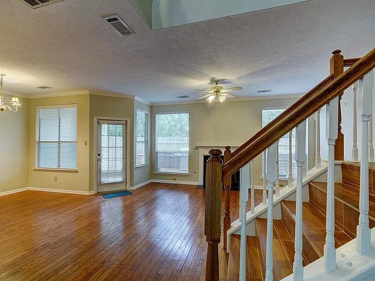 7 N Spiral Vine Cir — Photo 1