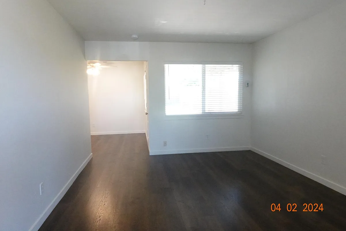 Building Photo - 3724 Elkhorn Blvd