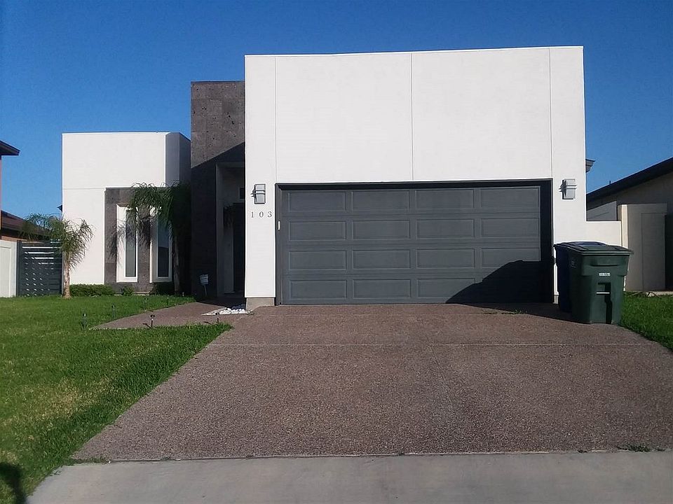 1st image of 103 Queen Palm Dr