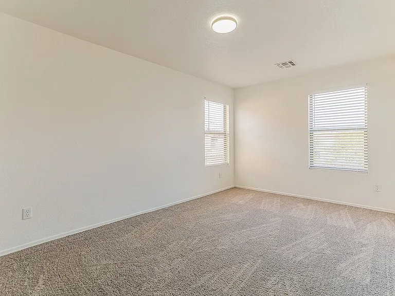 2361 E 35th Ave — Photo 14