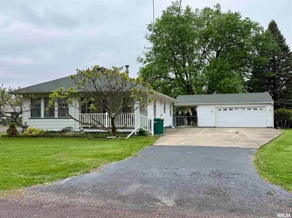 790 Oak St, Galesburg, IL 61401