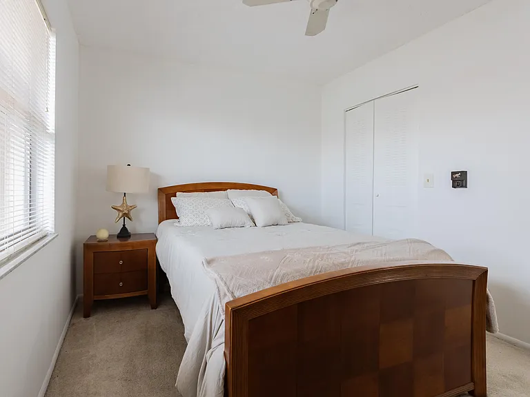 2811 Somerset Dr #412 — Photo 12