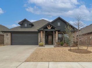 204 Ivory Dr, Yukon, OK 73099