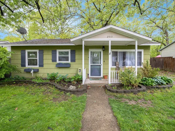 2513 Laredo St, Kalamazoo, MI 49004