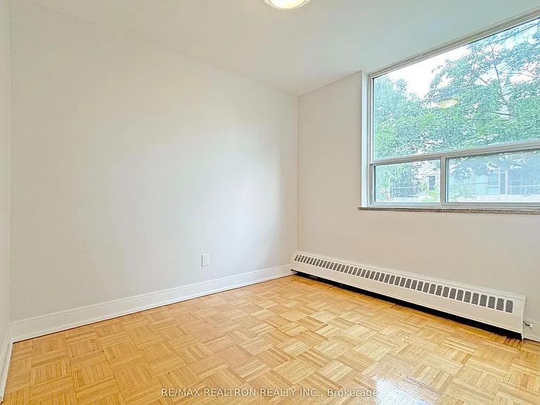 490 Eglinton Ave E #206 — Photo 5