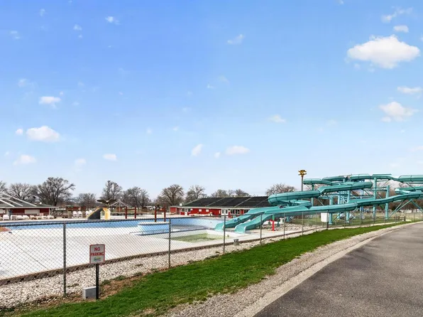 533 Jay DRIVE, Watertown, WI 53094