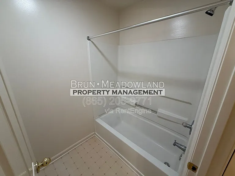 6523 Doe Creek Way — Photo 29