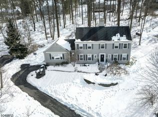 30 Mockingbird Rd, Hackettstown, NJ 07840