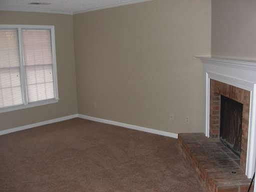 3rd image of 4065 Coopers Hill Dr SE